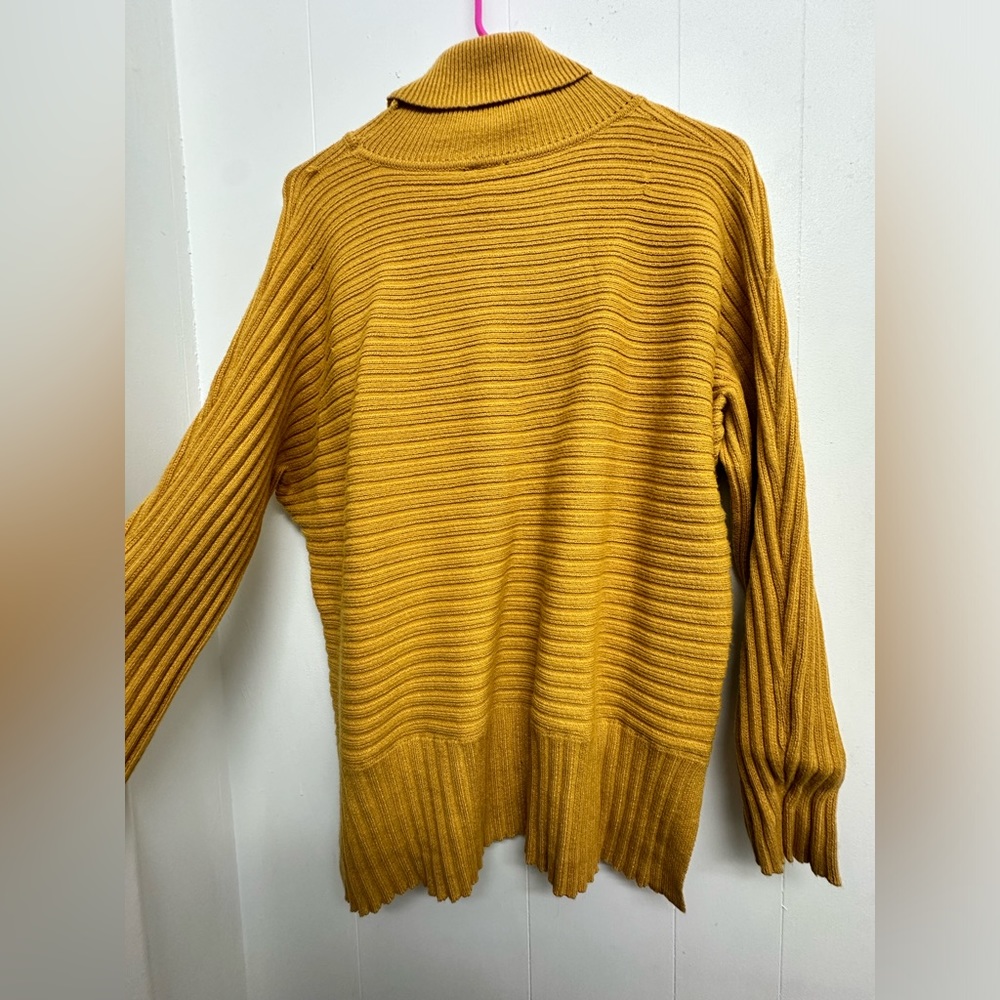 Jones New York Mustard turtleneck  sweater